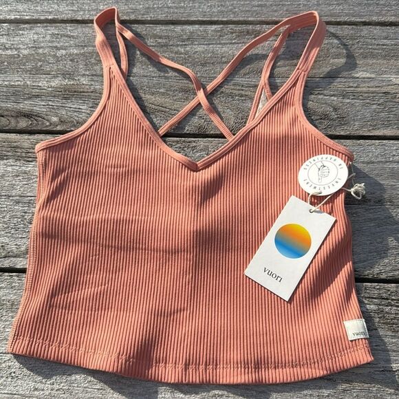 Vuori Tops - VUORI Rib Crop Tank Light Cinnamon size Medium NWT